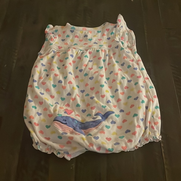 Heart, whale, jumper - Picture 2 of 2